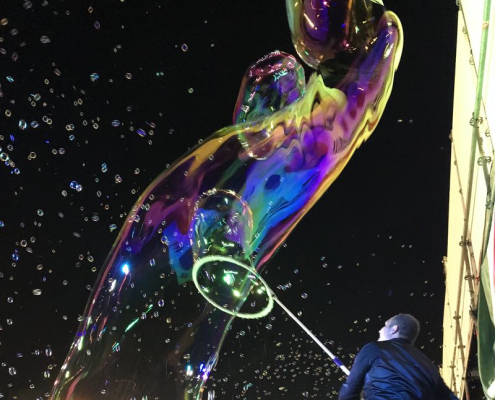 bubble artist Jerusalem